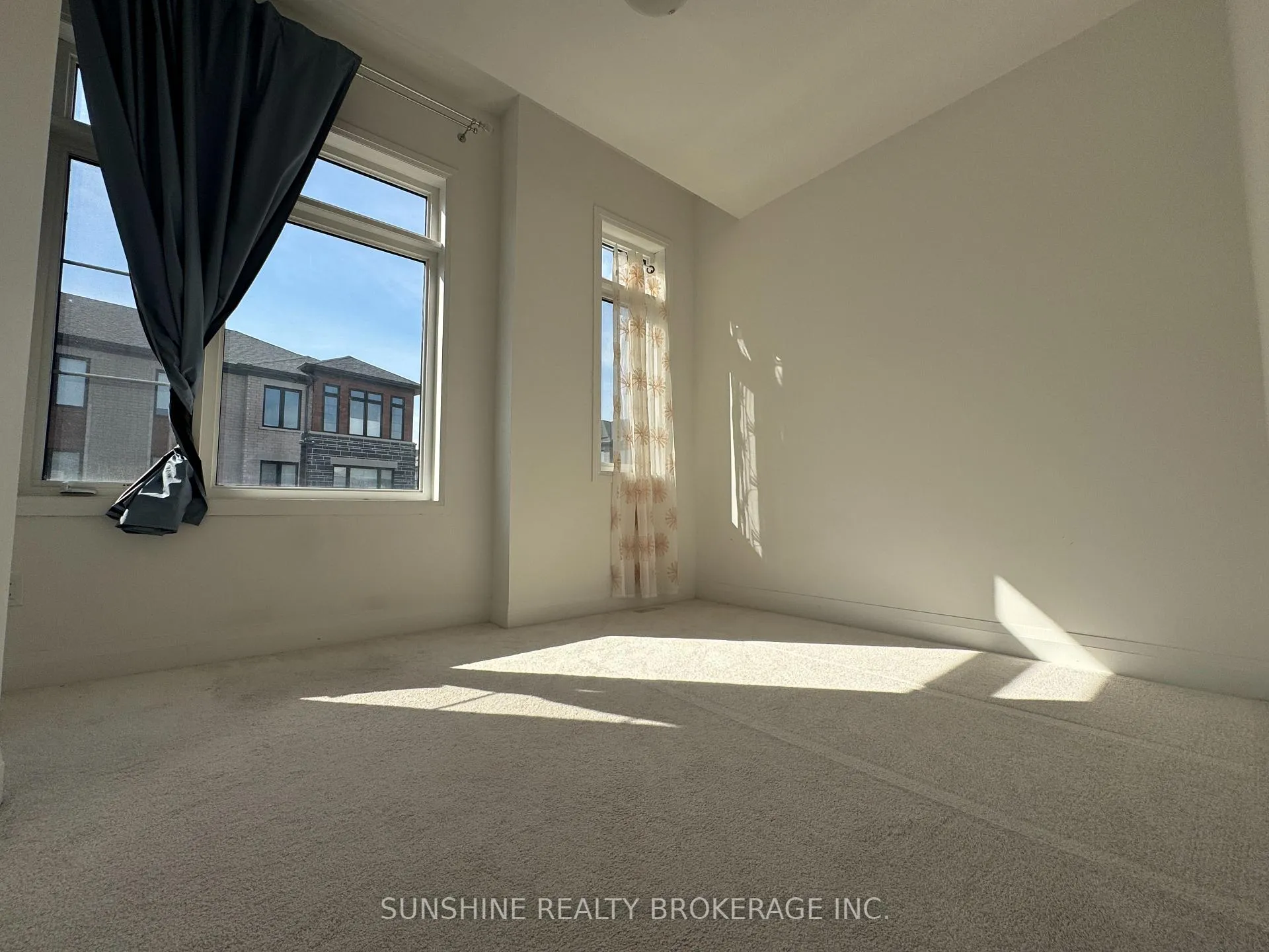 Photo 24 of 10 Arthur White Lane, Markham, Wismer — HOMEH