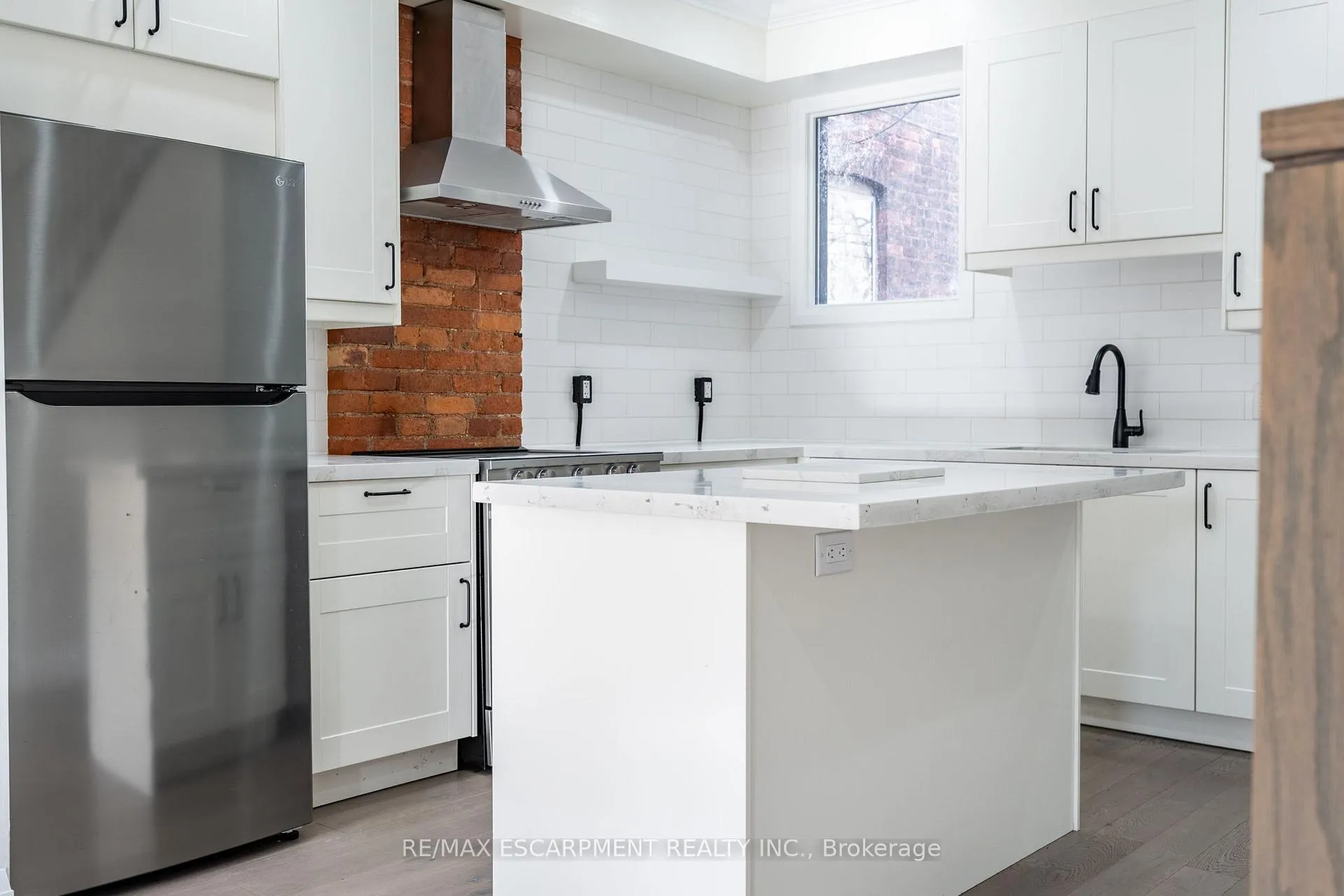 Photo 9 of 57 Madison Avenue, Hamilton, Gibson — HOMEH