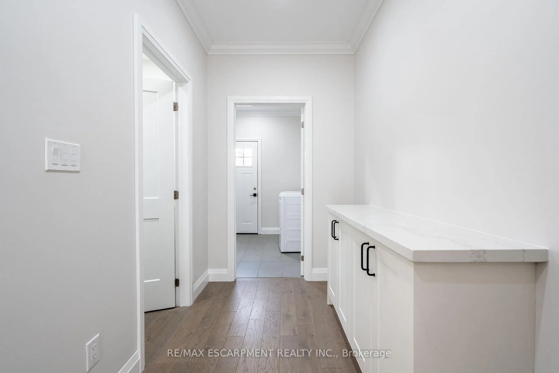 Photo 14 of 57 Madison Avenue, Hamilton, Gibson — HOMEH