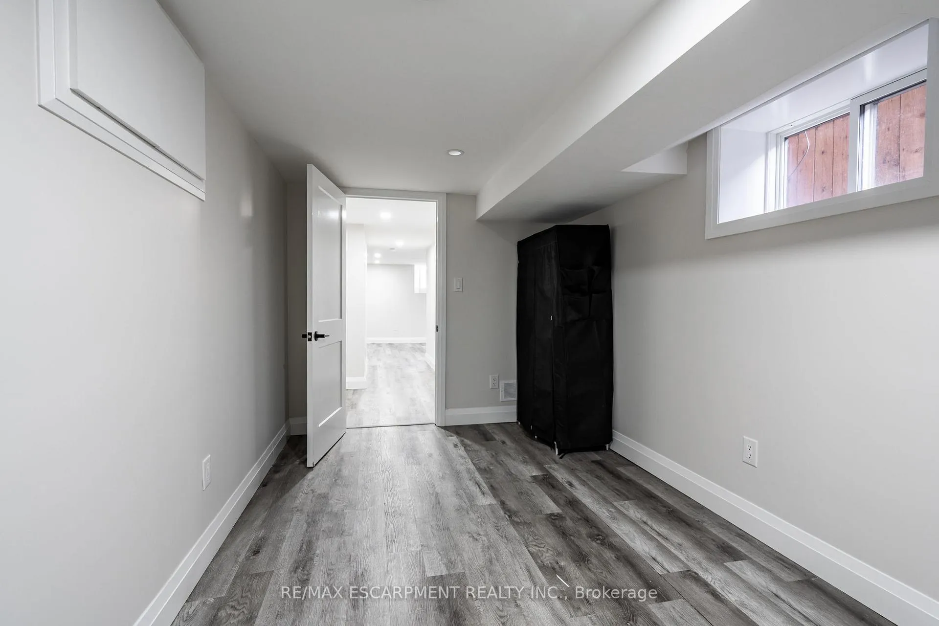 Photo 34 of 57 Madison Avenue, Hamilton, Gibson — HOMEH