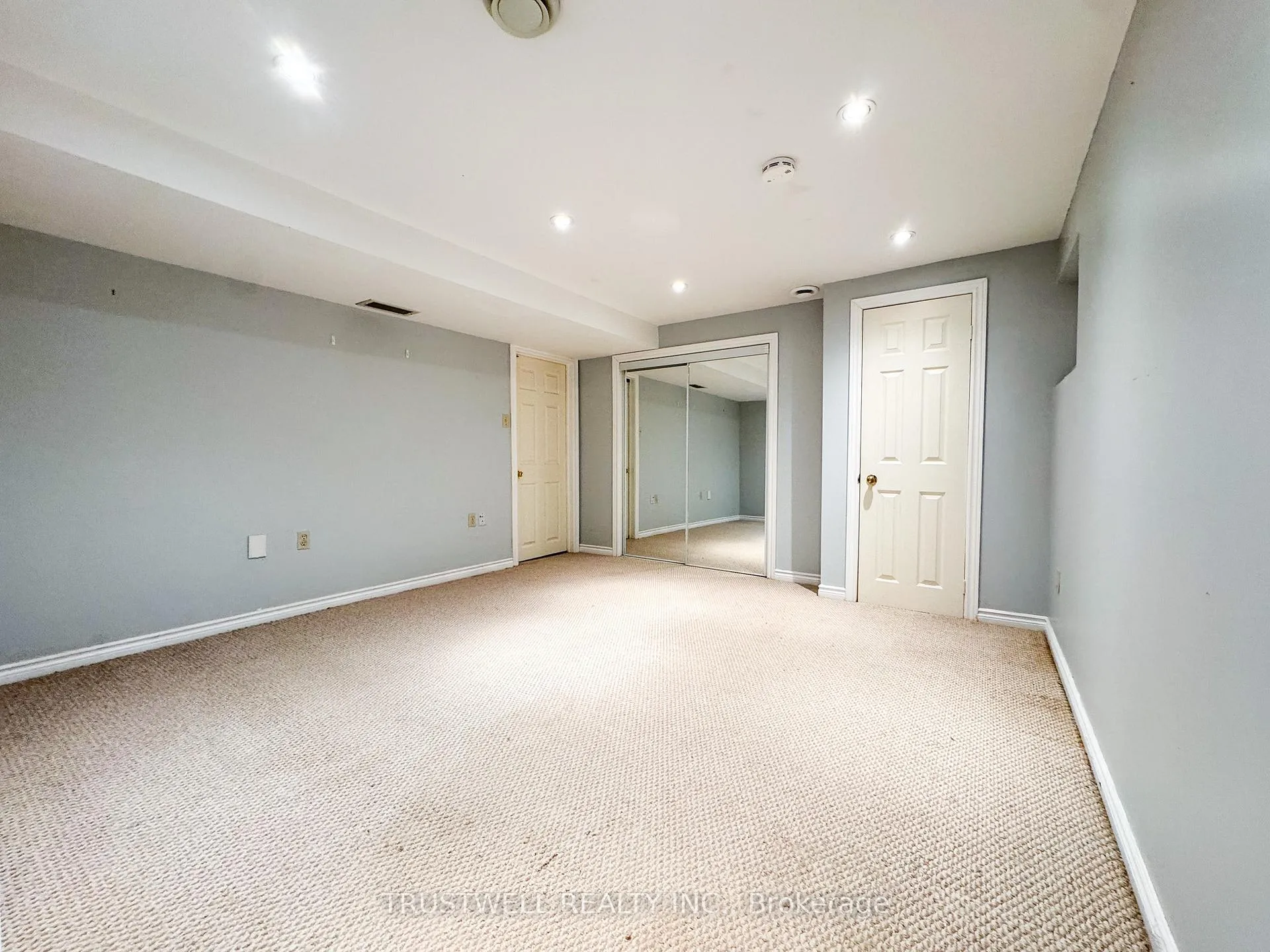 Photo 5 of Unit Bsmt, 33 Oak Lea Circle, Markham, Markham Village — HOMEH