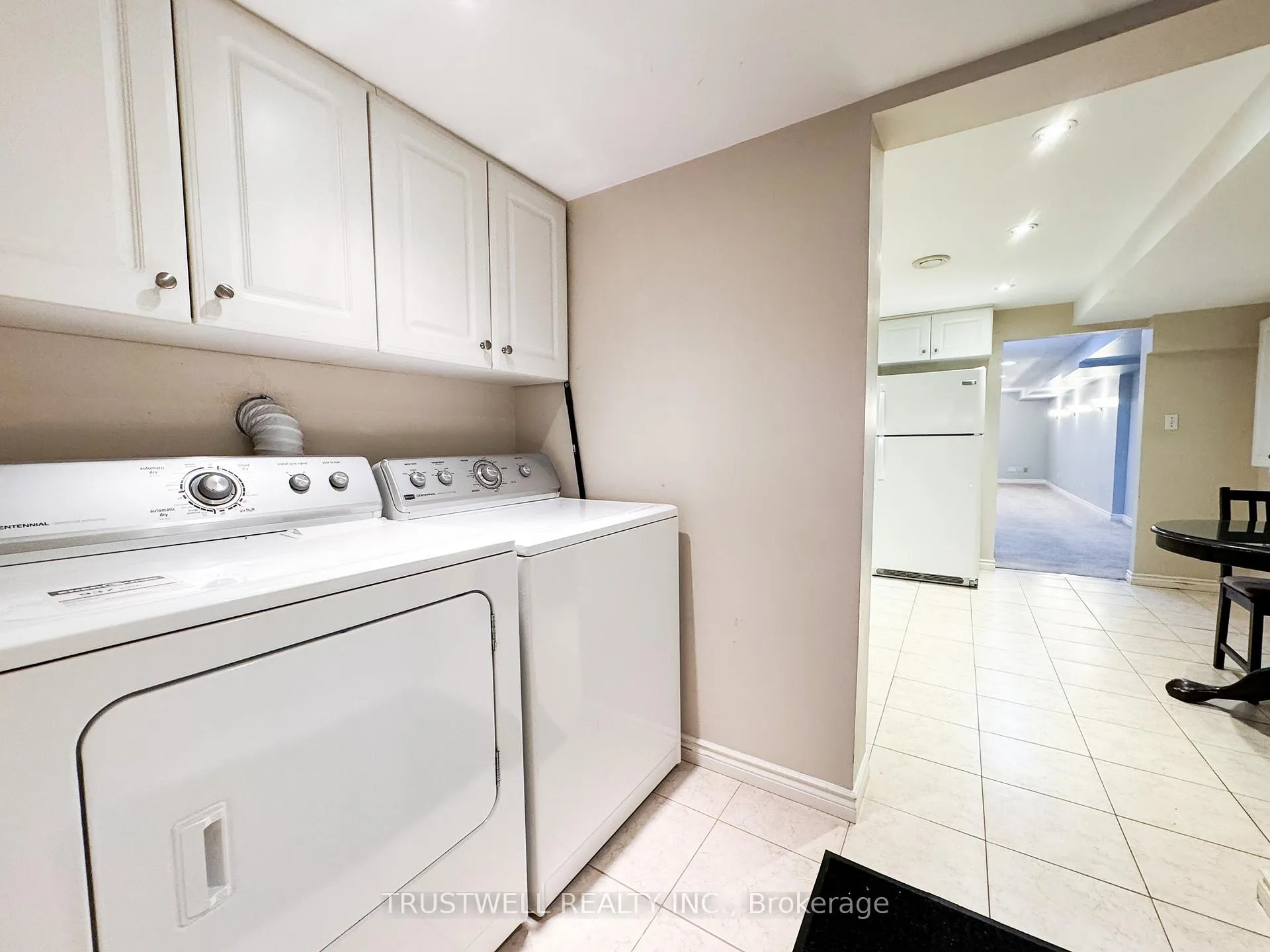 Photo 6 of Unit Bsmt, 33 Oak Lea Circle, Markham, Markham Village — HOMEH