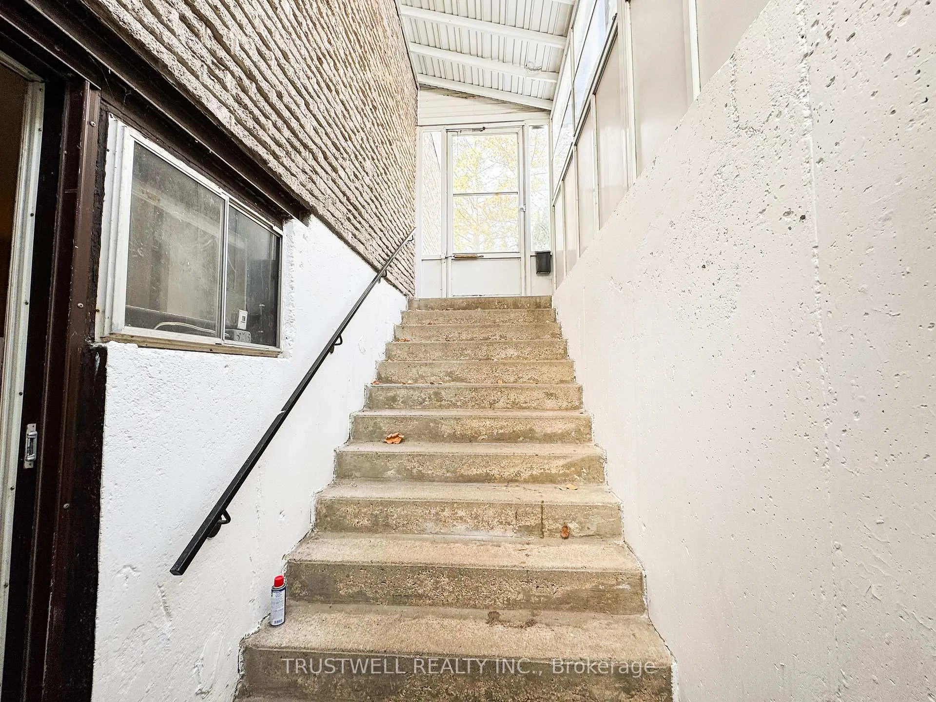 Photo 10 of Unit Bsmt, 33 Oak Lea Circle, Markham, Markham Village — HOMEH