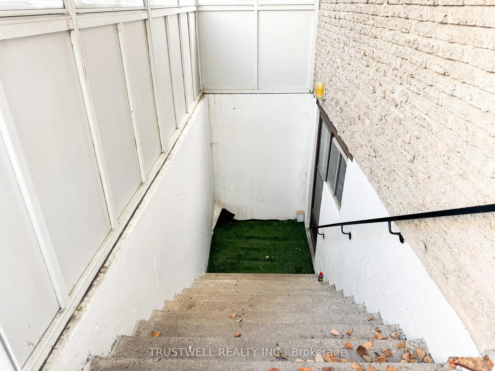 Photo 11 of Unit Bsmt, 33 Oak Lea Circle, Markham, Markham Village — HOMEH