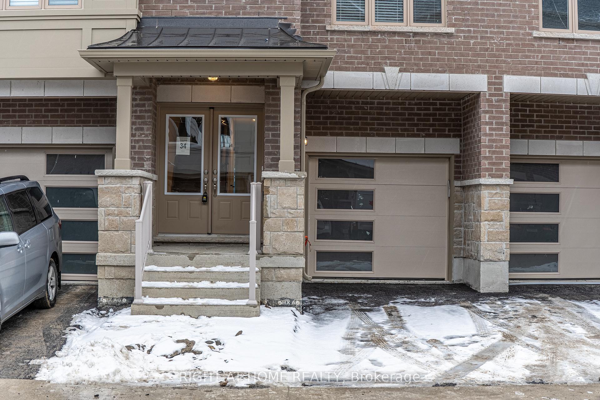 Photo 2 of 104 Bavin Street, Clarington, Bowmanville — HOMEH