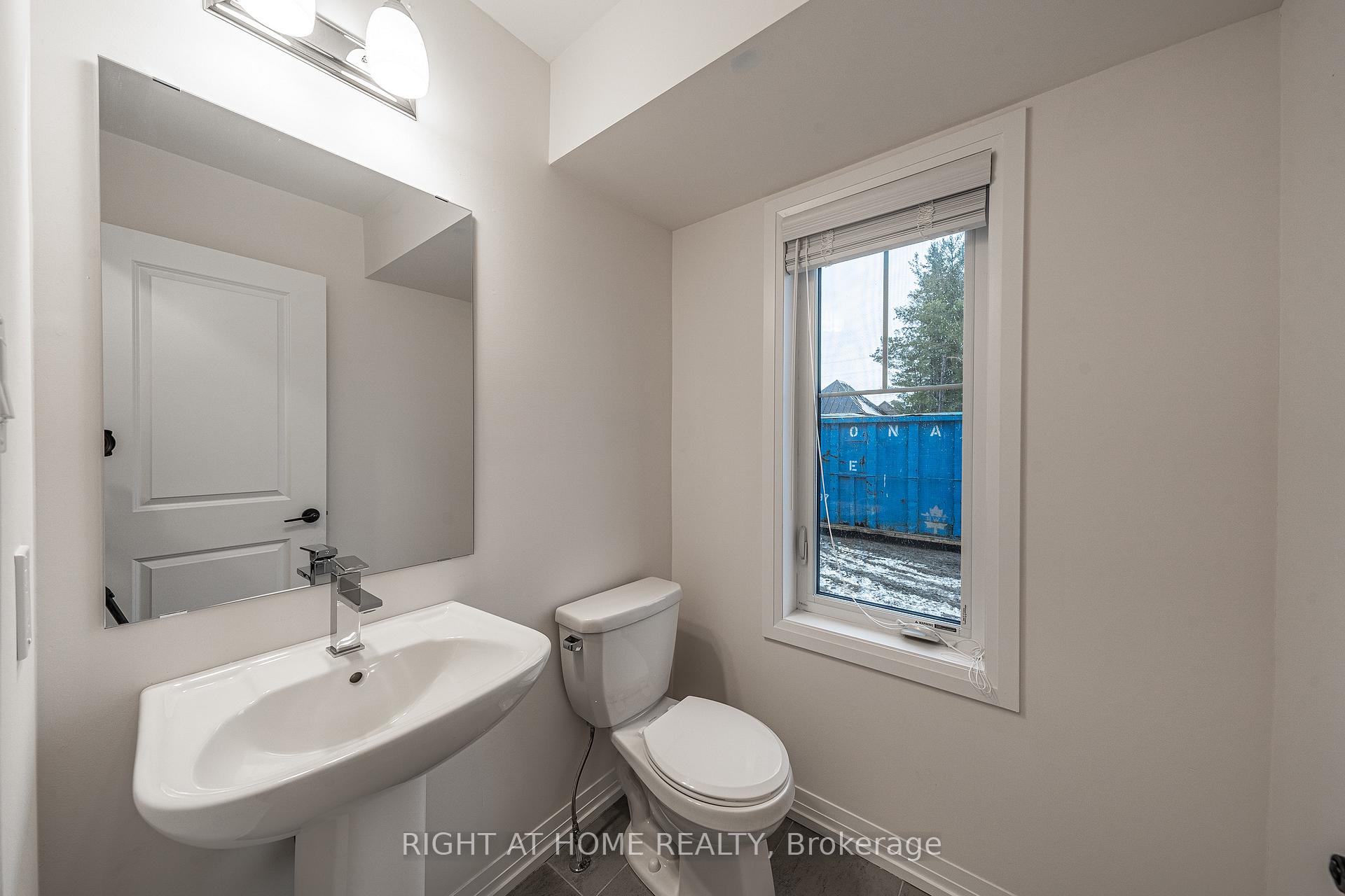 Photo 8 of 104 Bavin Street, Clarington, Bowmanville — HOMEH