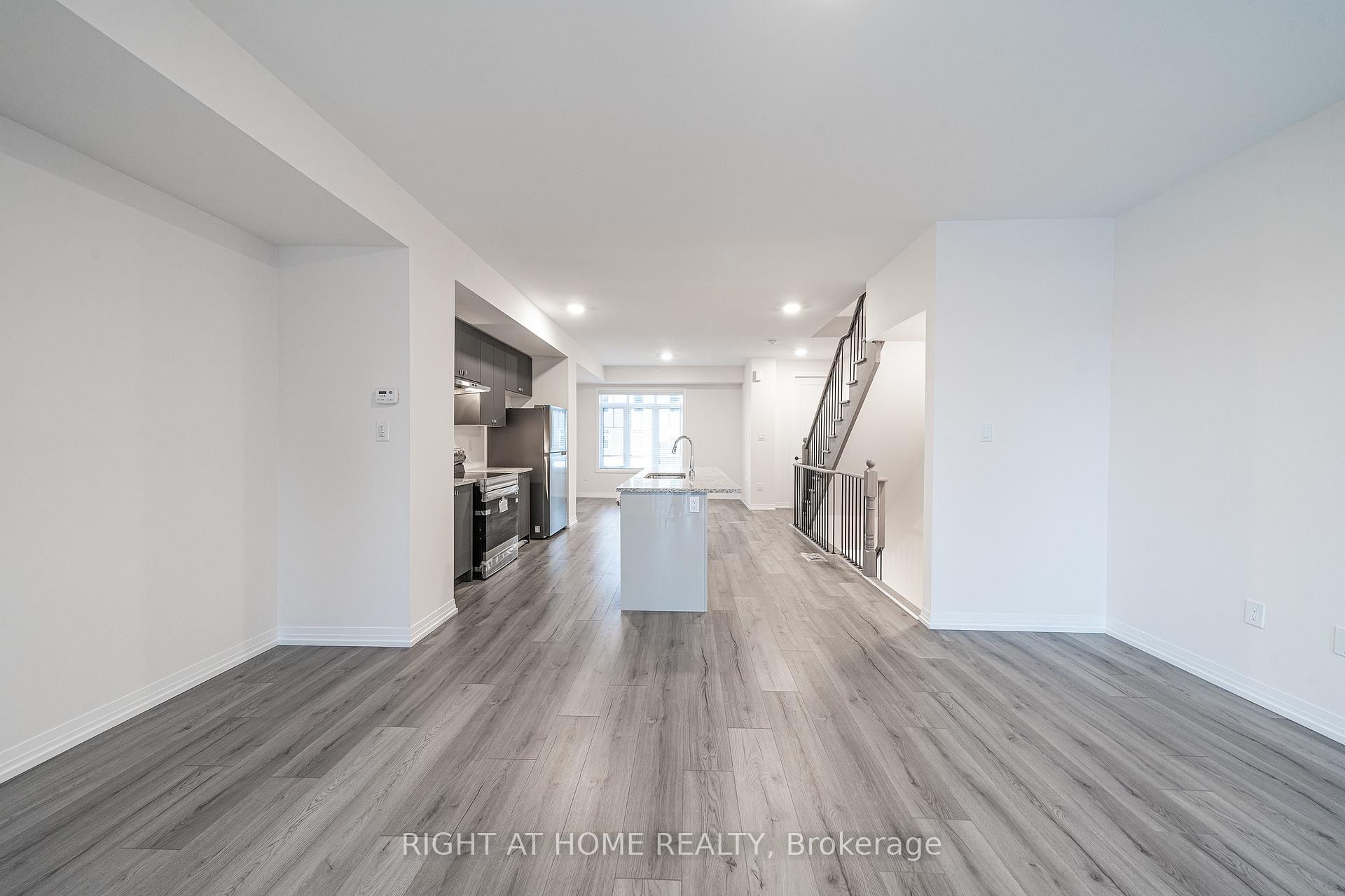 Photo 13 of 104 Bavin Street, Clarington, Bowmanville — HOMEH
