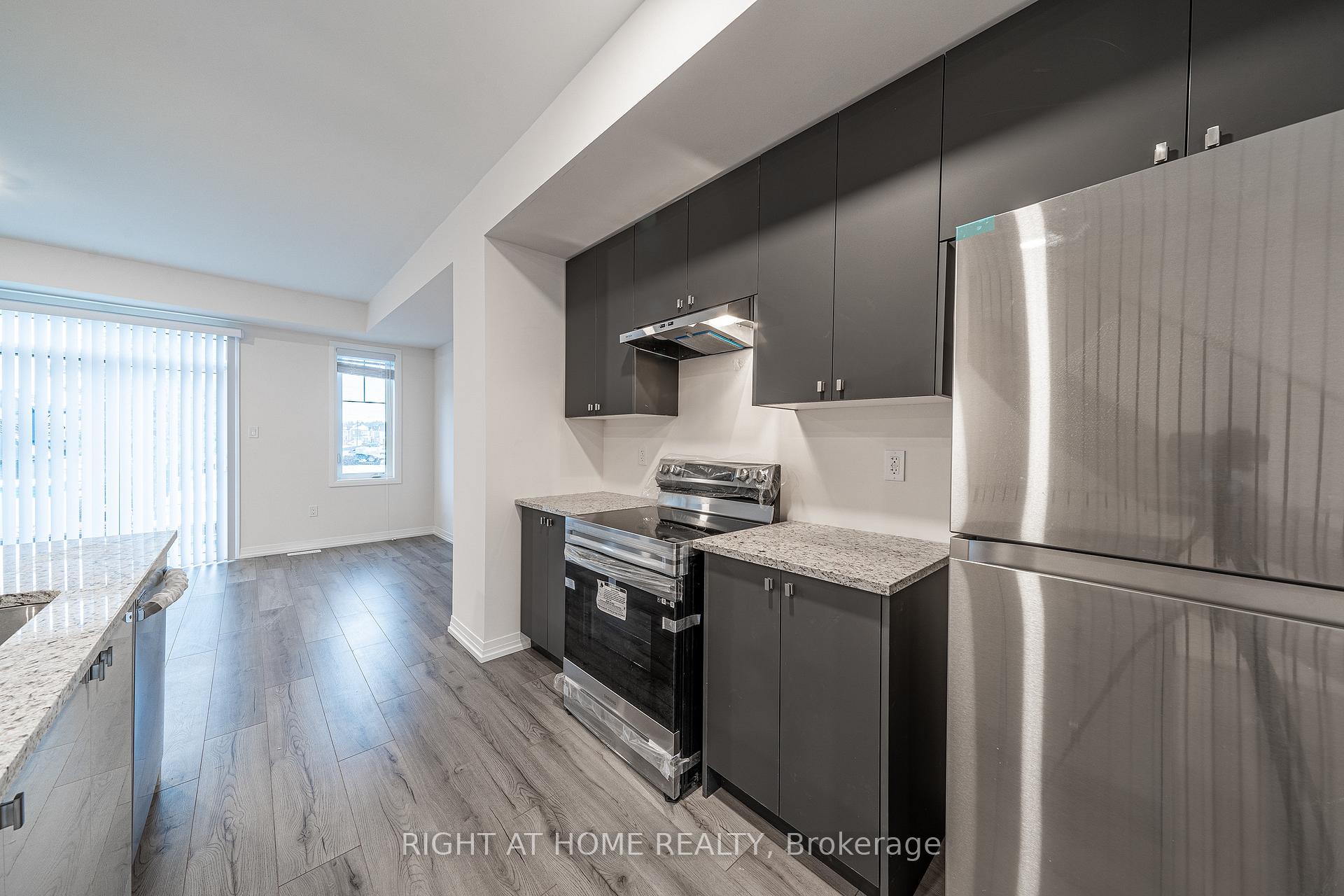Photo 17 of 104 Bavin Street, Clarington, Bowmanville — HOMEH