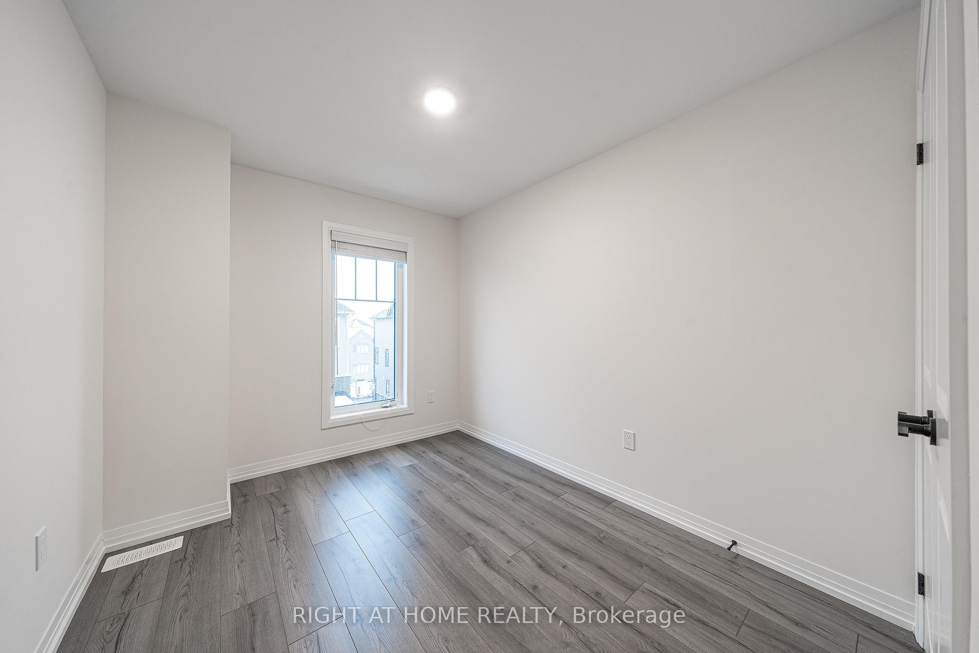 Photo 27 of 104 Bavin Street, Clarington, Bowmanville — HOMEH
