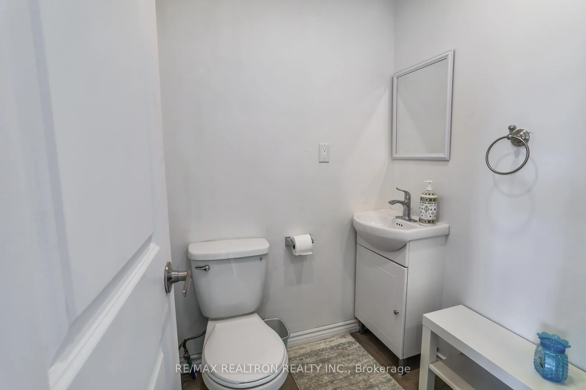 Photo 9 of 5742 County Rd 90, Springwater, Rural Springwater — HOMEH
