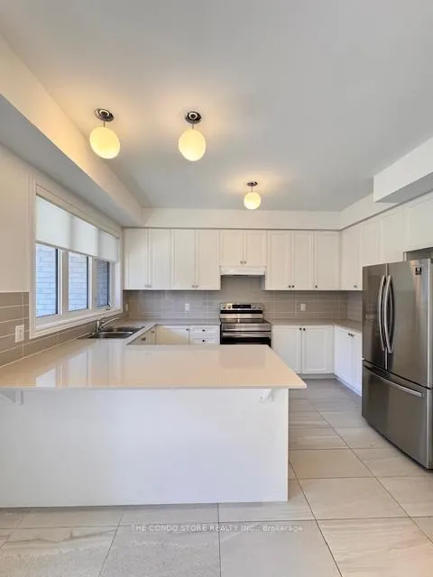 Photo 4 of 25 Steamboat Way, Whitby, Port Whitby — HOMEH