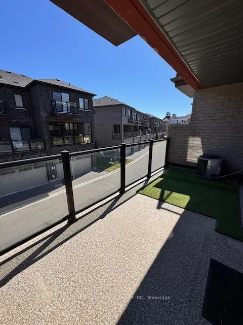 Photo 13 of 25 Steamboat Way, Whitby, Port Whitby — HOMEH