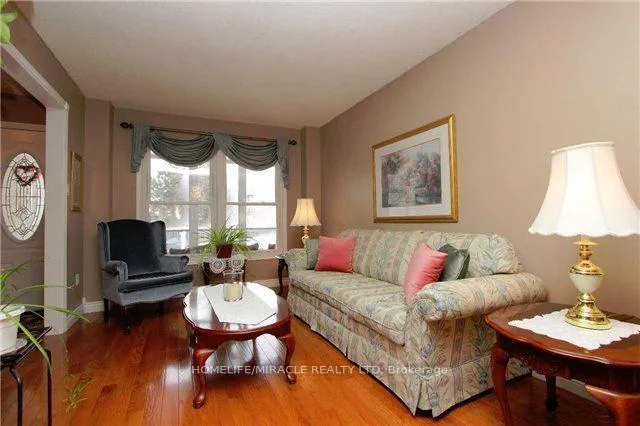 Photo 6 of 57 Chadwick Drive E, Ajax, Central — HOMEH