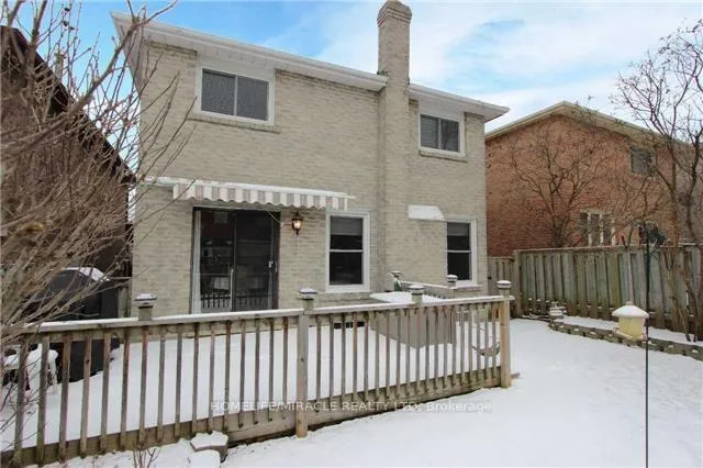Photo 14 of 57 Chadwick Drive E, Ajax, Central — HOMEH
