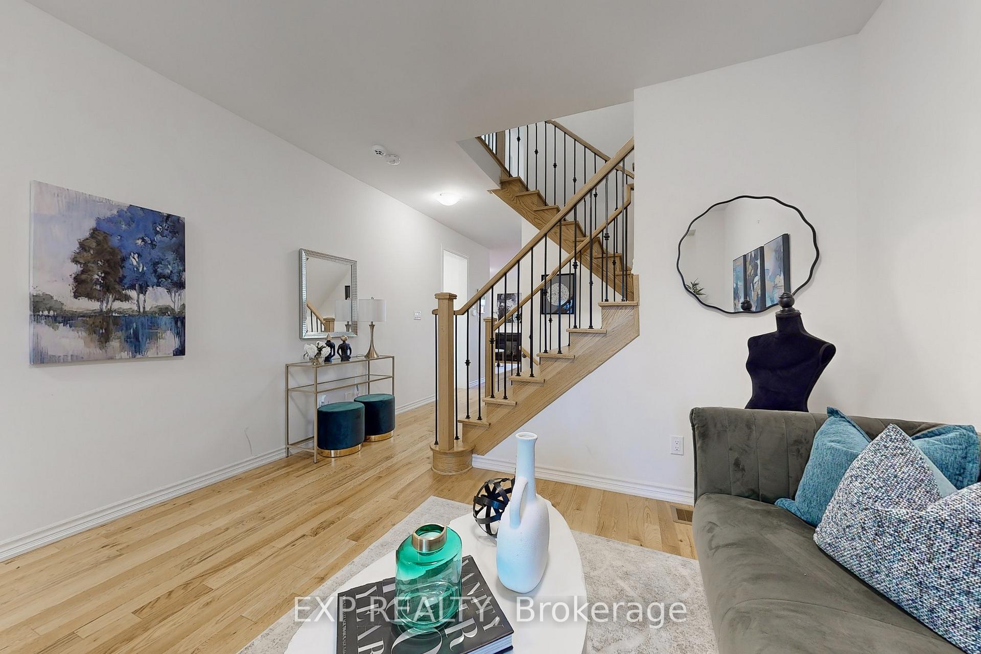 Photo 9 of 8 Cachia Lane, Ajax, Northwest Ajax — HOMEH