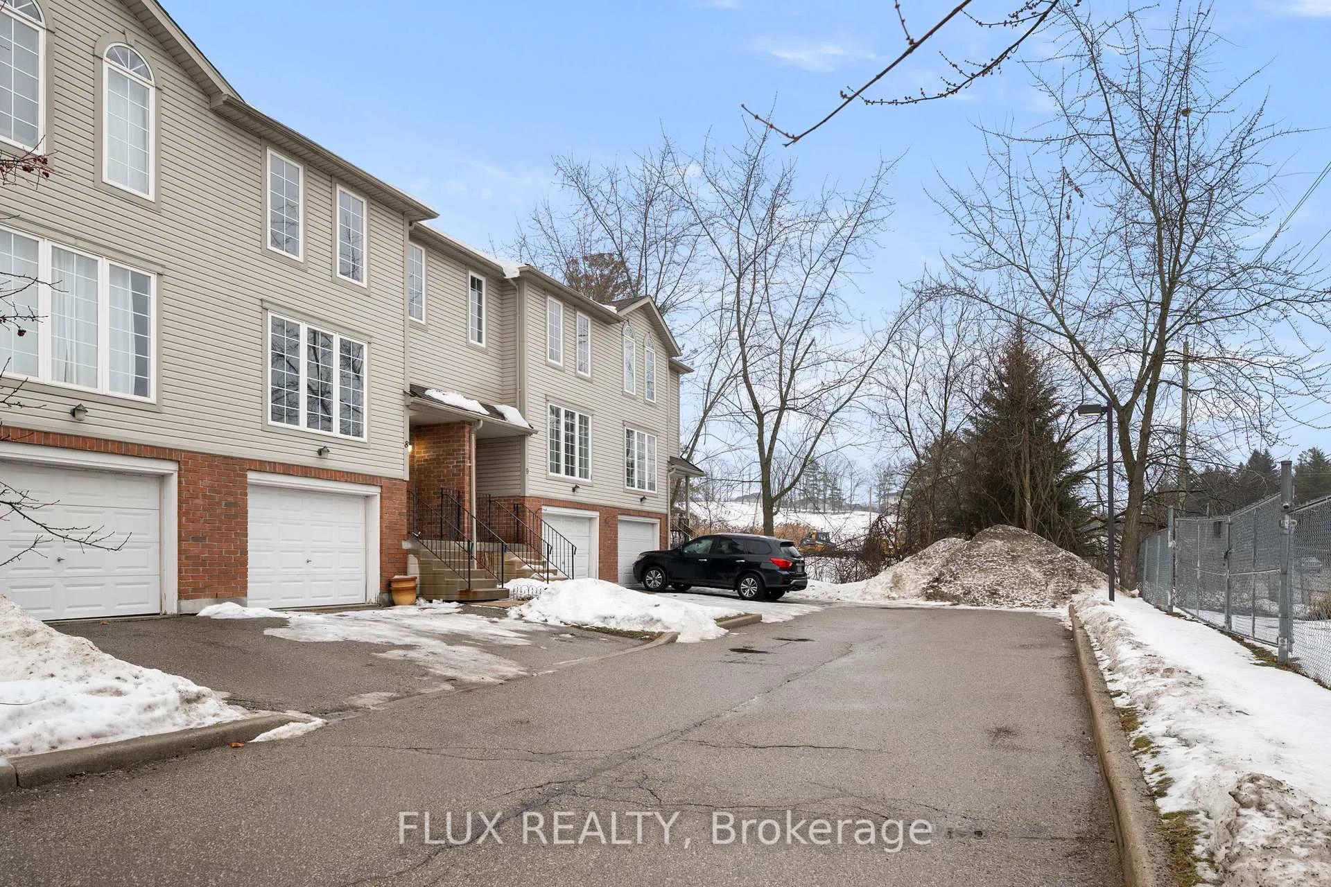 Photo 3 of 600 White Elm Boulevard, Waterloo, Clair Hills — HOMEH