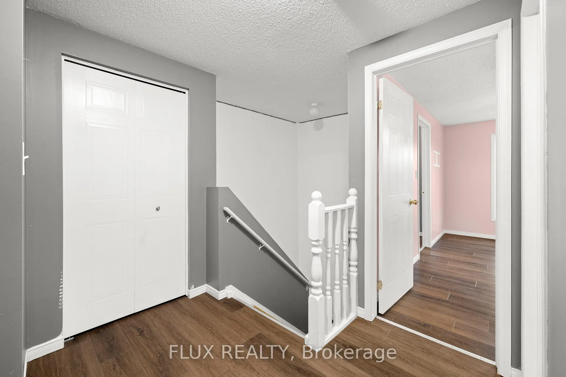 Photo 15 of 600 White Elm Boulevard, Waterloo, Clair Hills — HOMEH