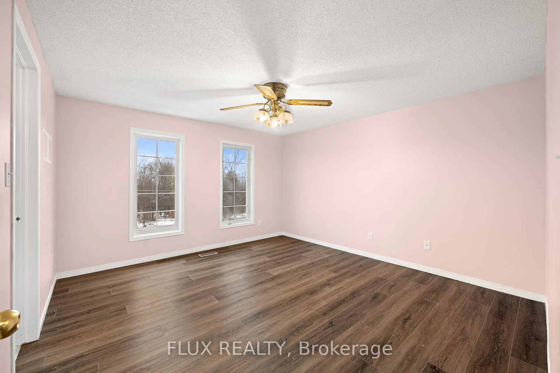 Photo 16 of 600 White Elm Boulevard, Waterloo, Clair Hills — HOMEH