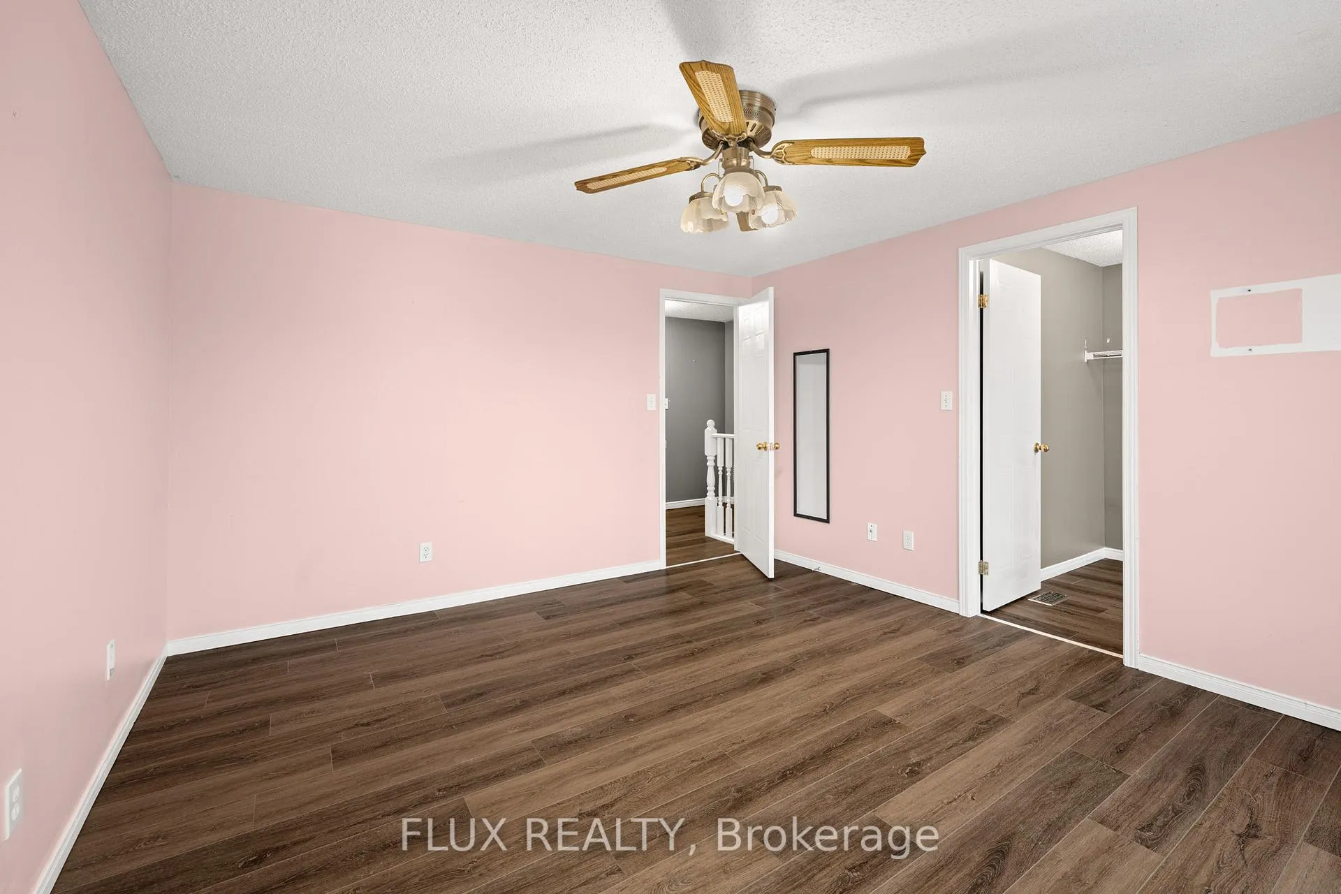 Photo 17 of 600 White Elm Boulevard, Waterloo, Clair Hills — HOMEH