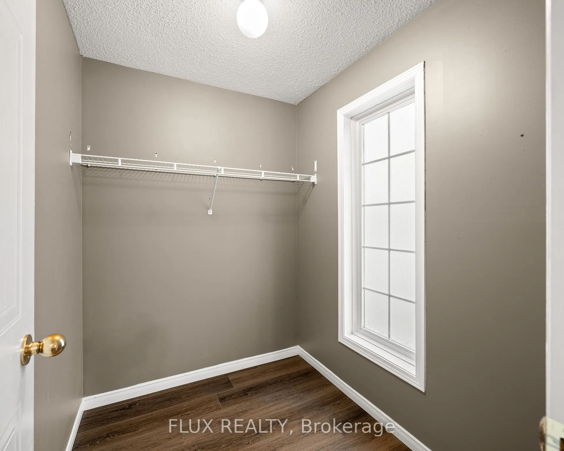 Photo 18 of 600 White Elm Boulevard, Waterloo, Clair Hills — HOMEH