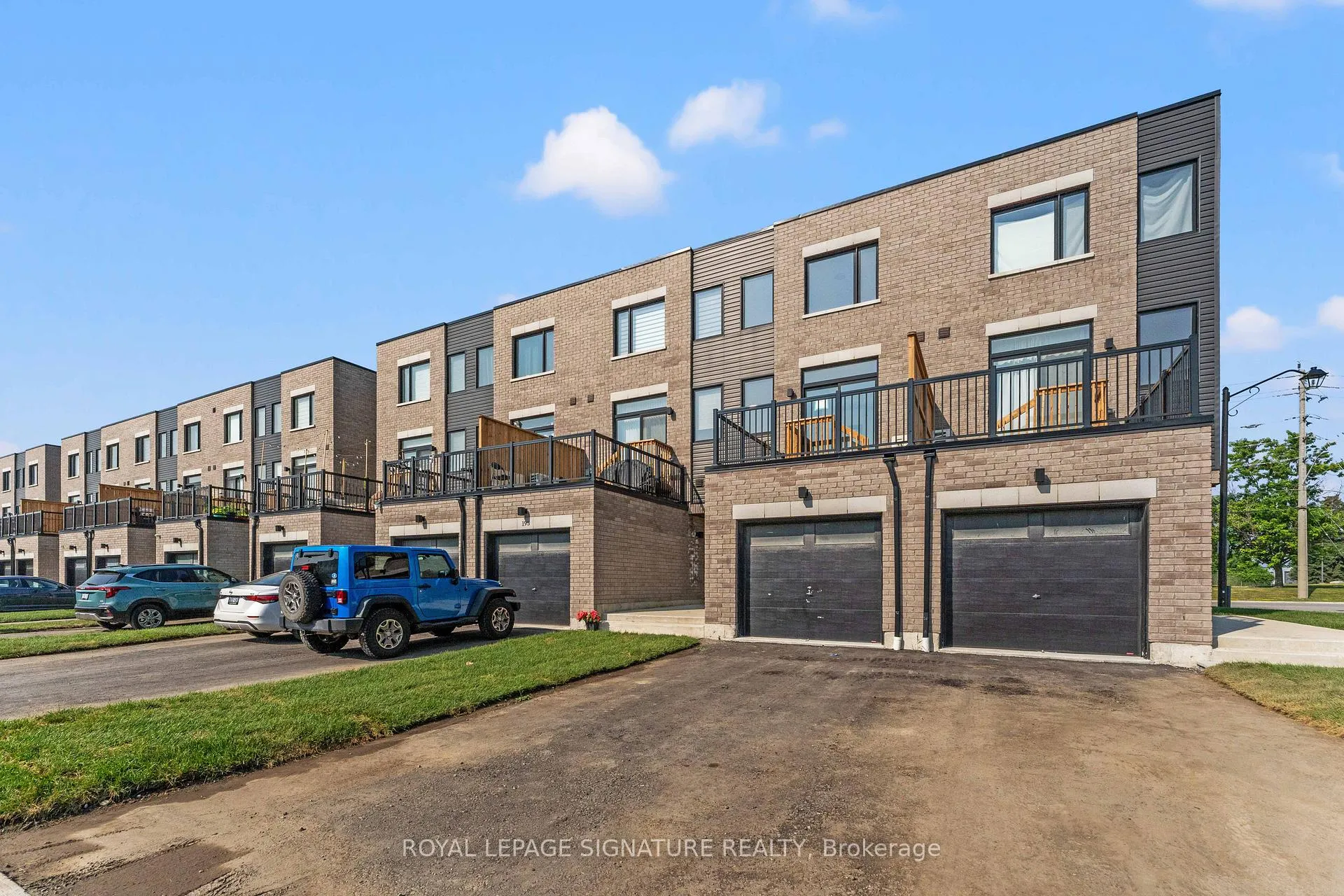 Photo 36 of 193 Monarch Avenue, Ajax, South West — HOMEH