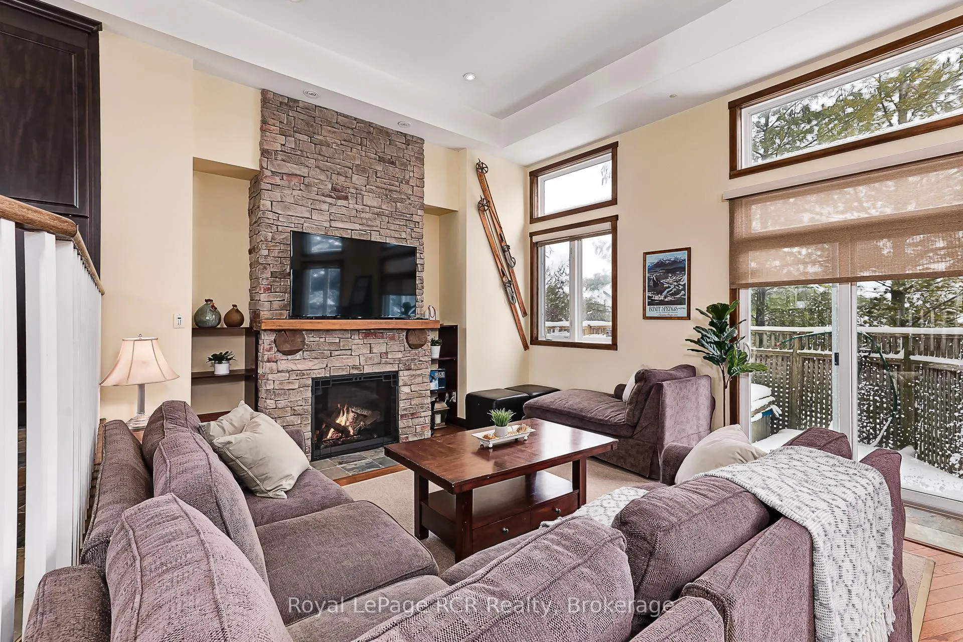 Photo 6 of Unit 13, 104 Farm Gate Road, Blue Mountains — HOMEH