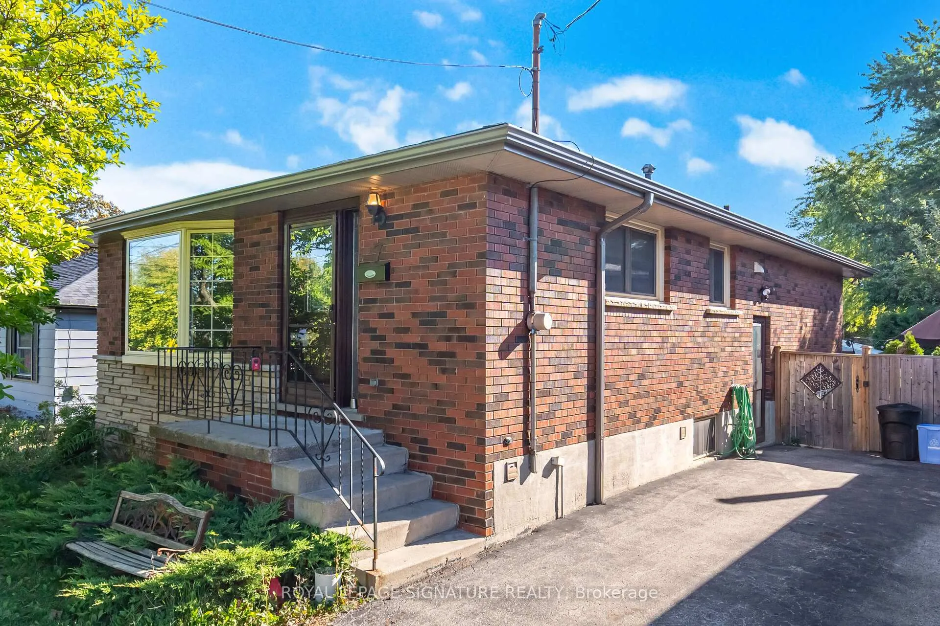Photo 1 of 7 Maitland Avenue, Hamilton, Greeningdon — HOMEH