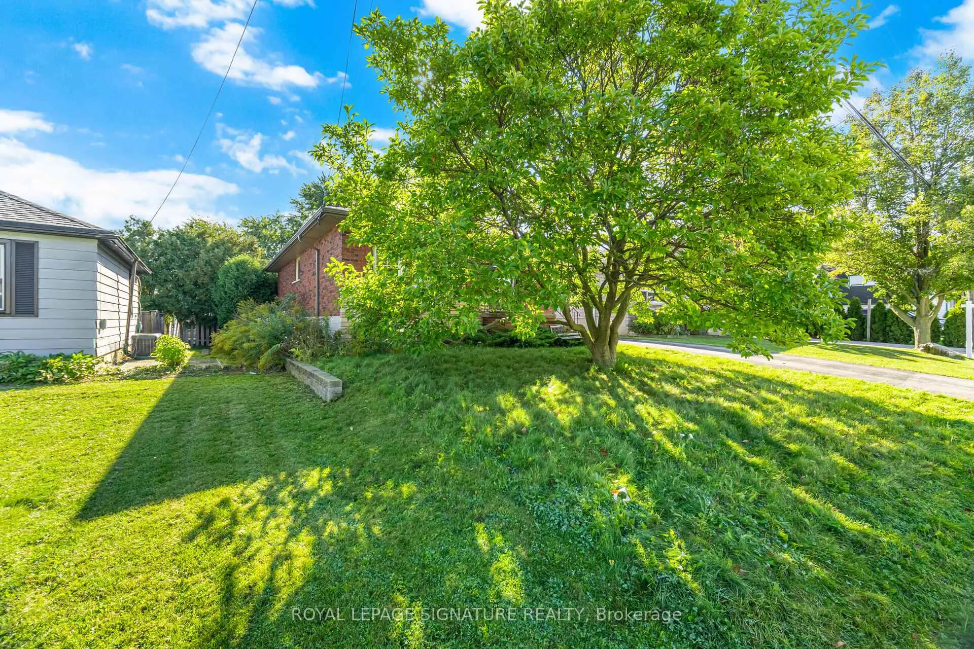 Photo 5 of 7 Maitland Avenue, Hamilton, Greeningdon — HOMEH