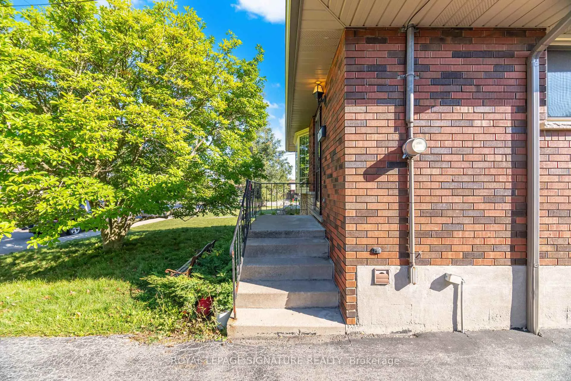 Photo 7 of 7 Maitland Avenue, Hamilton, Greeningdon — HOMEH