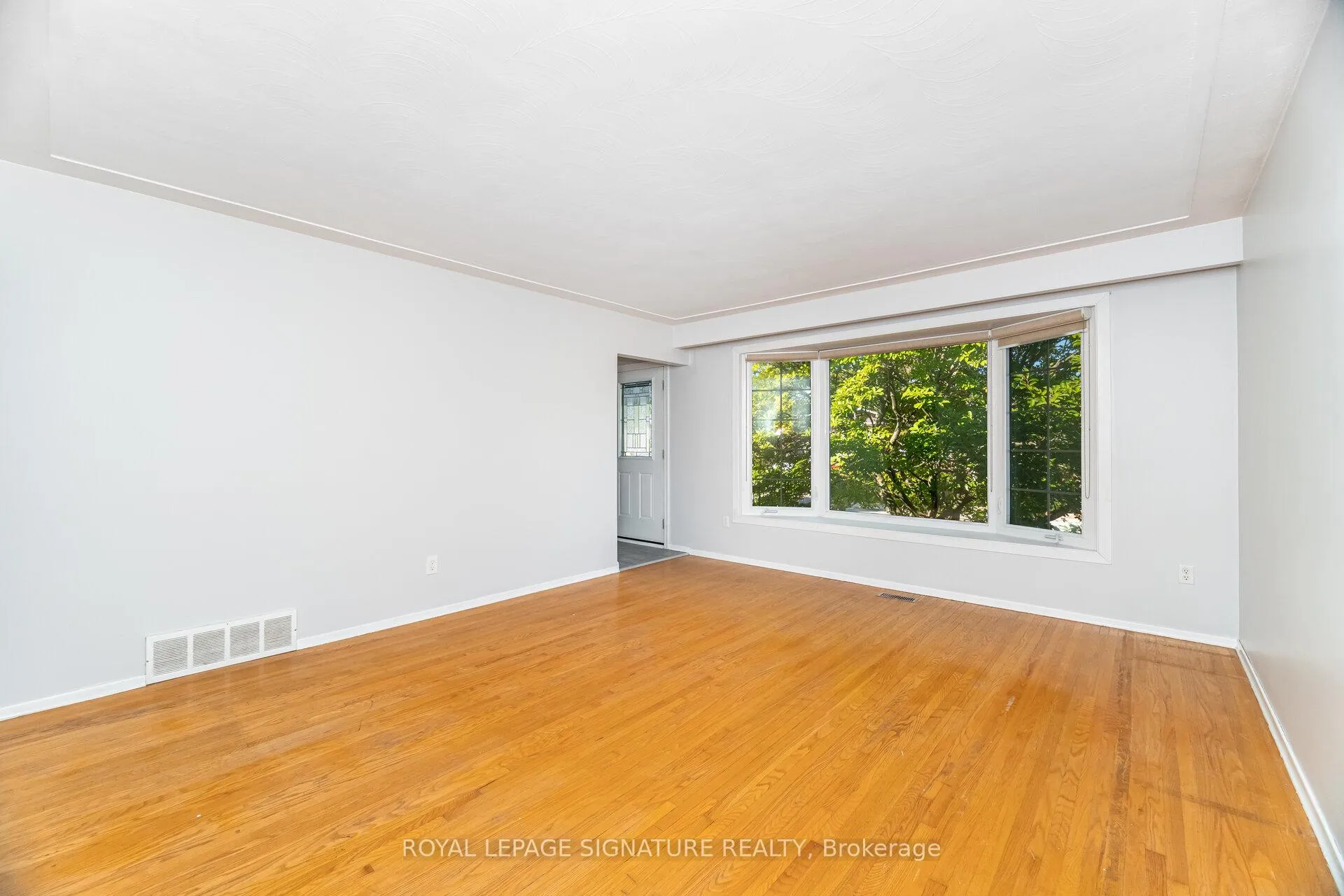 Photo 23 of 7 Maitland Avenue, Hamilton, Greeningdon — HOMEH