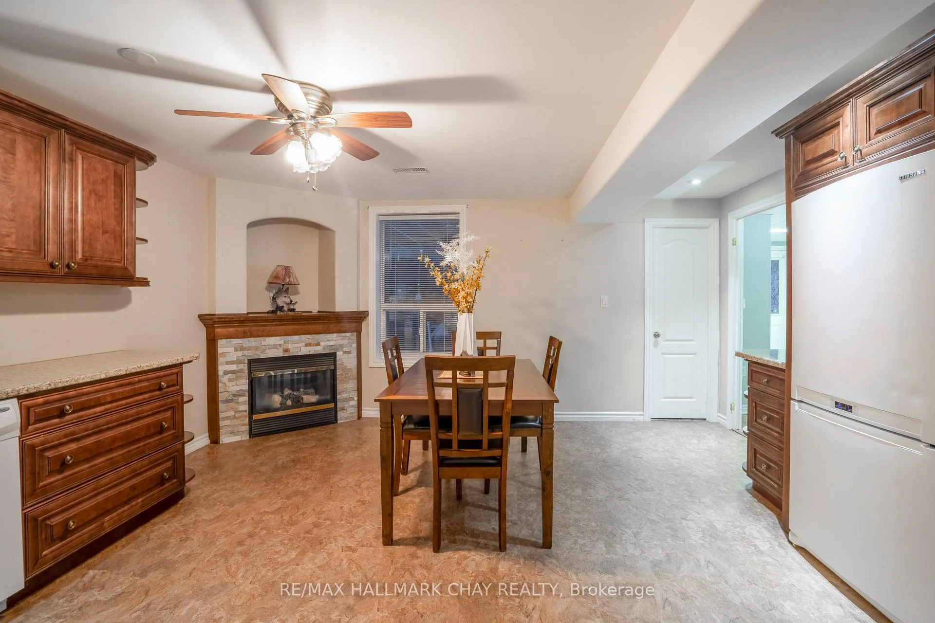 Photo 13 of 100 Cumming Drive, Barrie, Ardagh — HOMEH