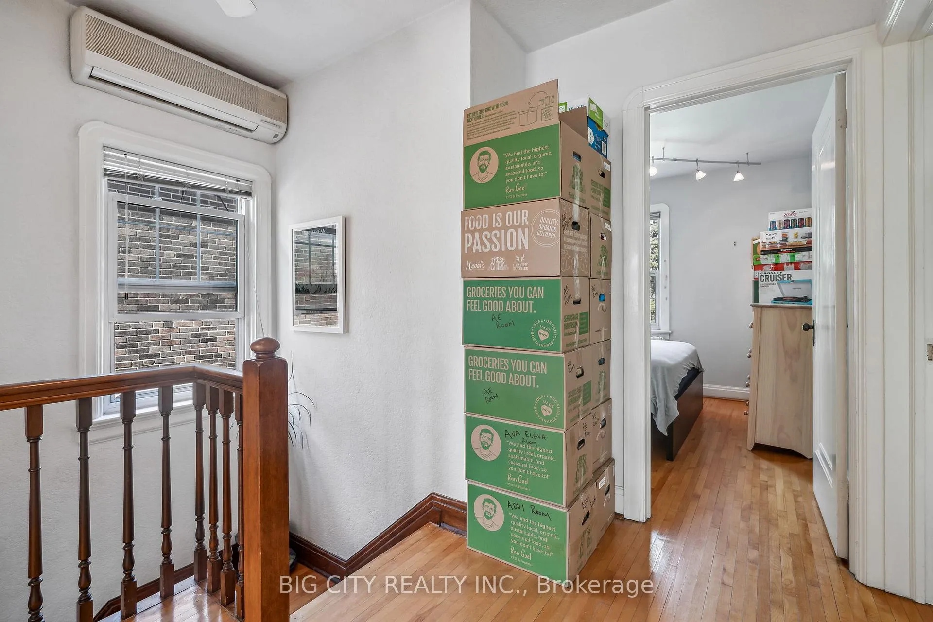 Photo 18 of 668 Eglinton Avenue E, Toronto, Leaside — HOMEH