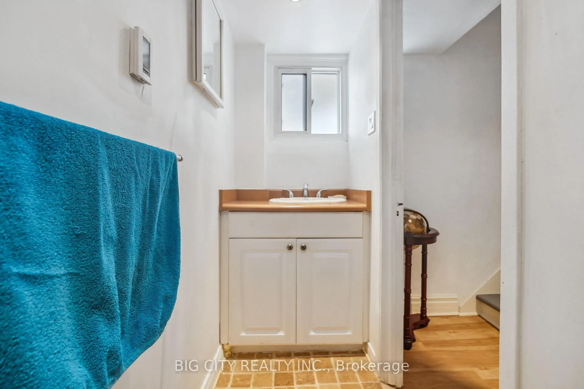 Photo 32 of 668 Eglinton Avenue E, Toronto, Leaside — HOMEH