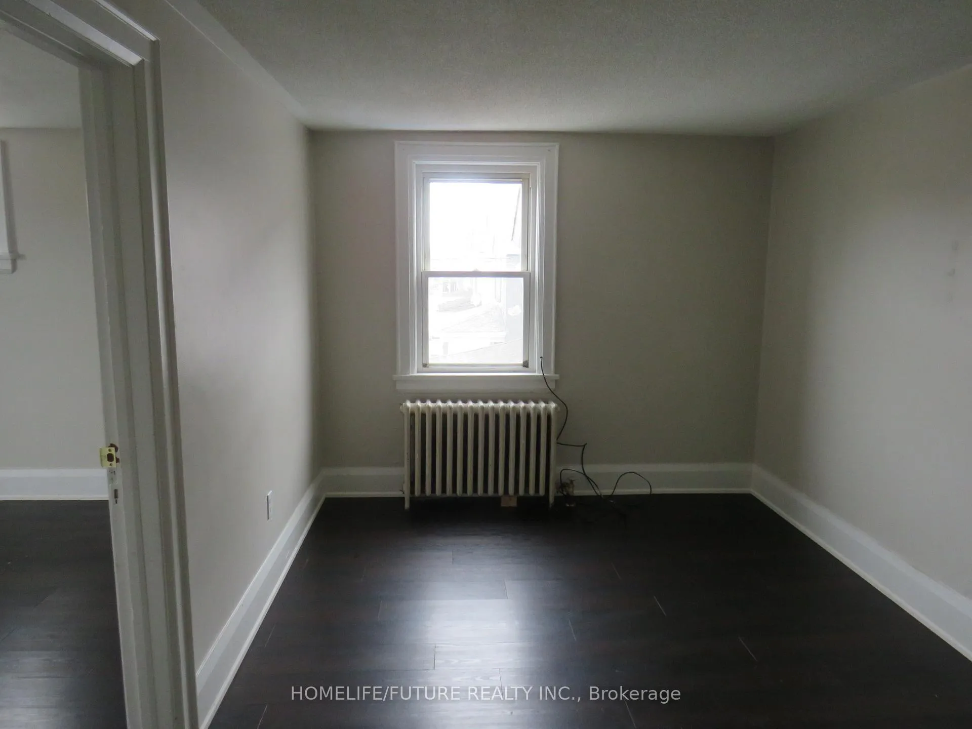 Photo 4 of Unit 2nd Flr, 539 Albert Street, Oshawa, Central — HOMEH