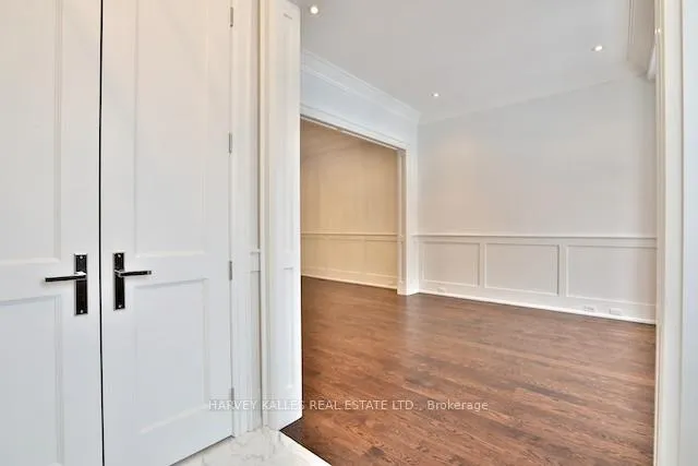 Photo 2 of 405B Melrose Avenue, Toronto, Bedford Park-Nortown — HOMEH