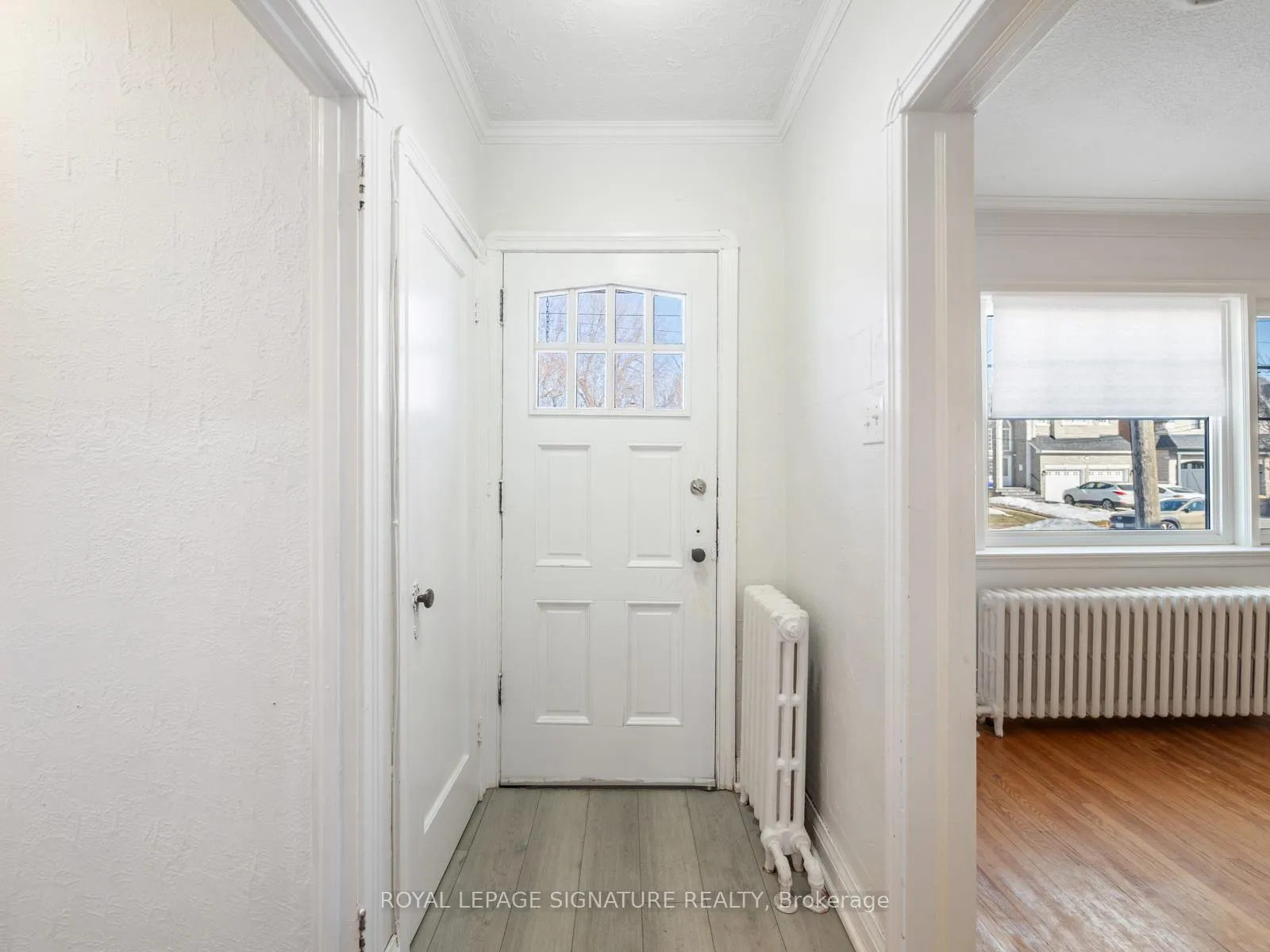 Photo 4 of 32 White Pine Avenue, Toronto, O'Connor-Parkview — HOMEH