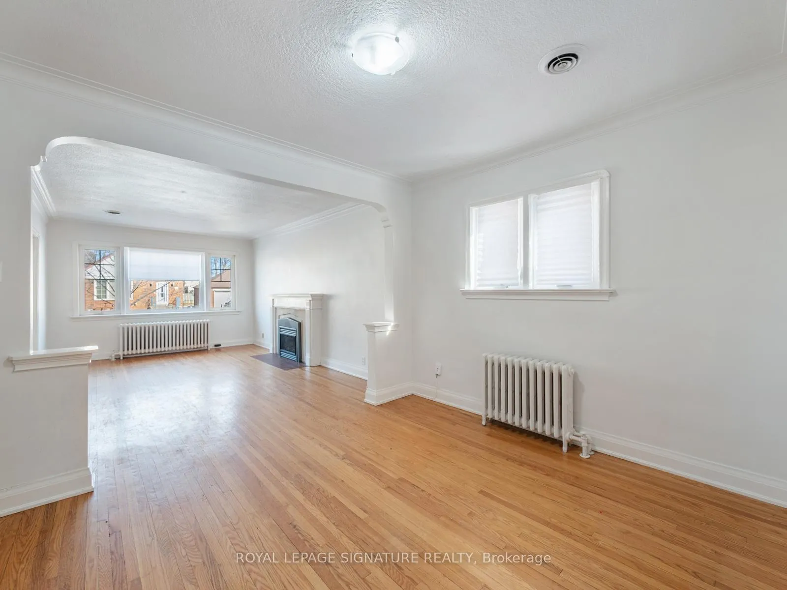 Photo 9 of 32 White Pine Avenue, Toronto, O'Connor-Parkview — HOMEH