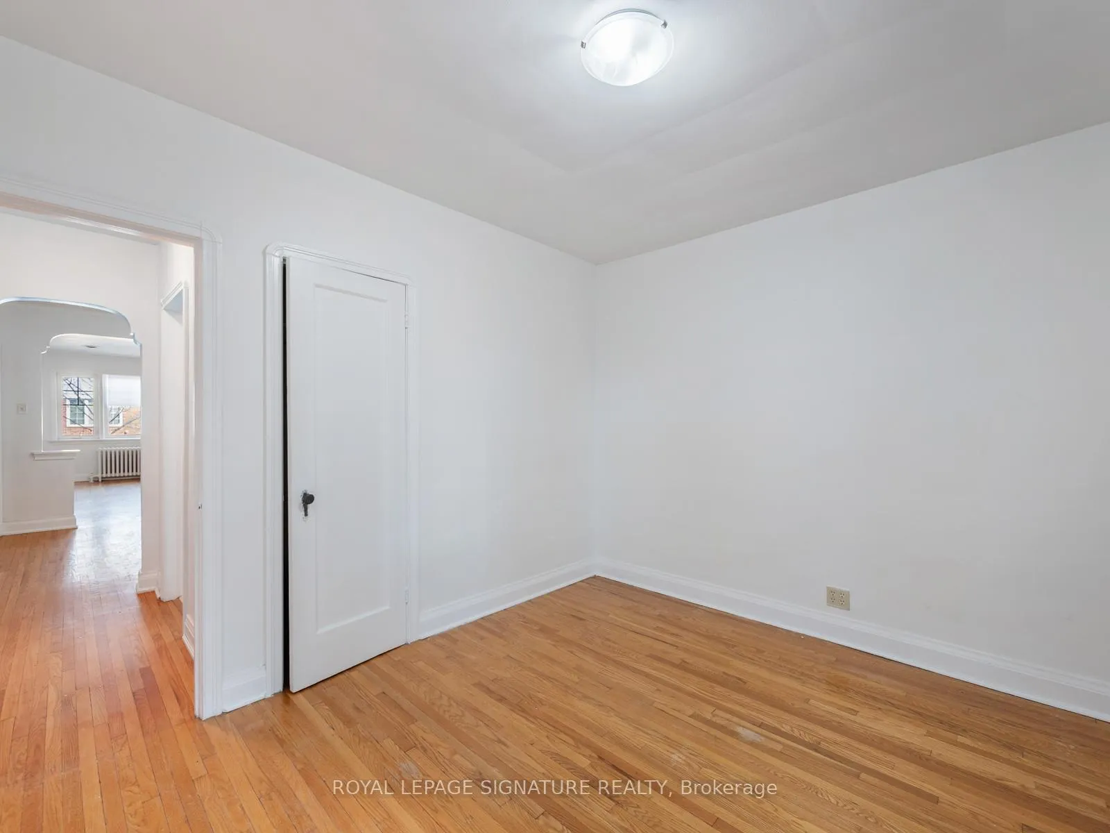 Photo 16 of 32 White Pine Avenue, Toronto, O'Connor-Parkview — HOMEH