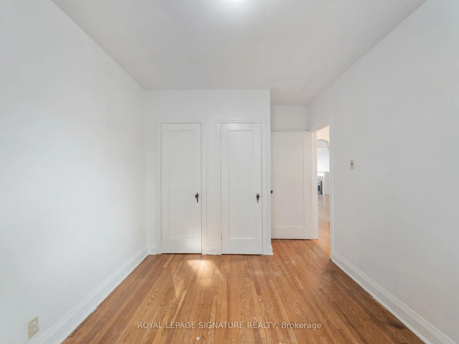 Photo 19 of 32 White Pine Avenue, Toronto, O'Connor-Parkview — HOMEH
