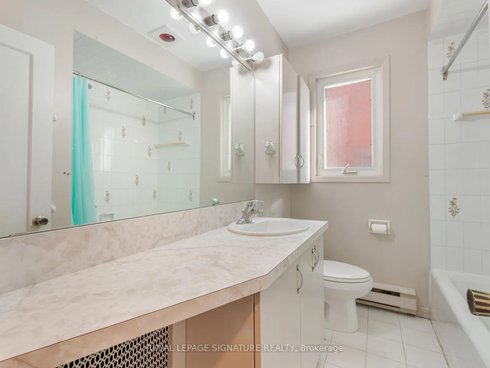 Photo 23 of 32 White Pine Avenue, Toronto, O'Connor-Parkview — HOMEH