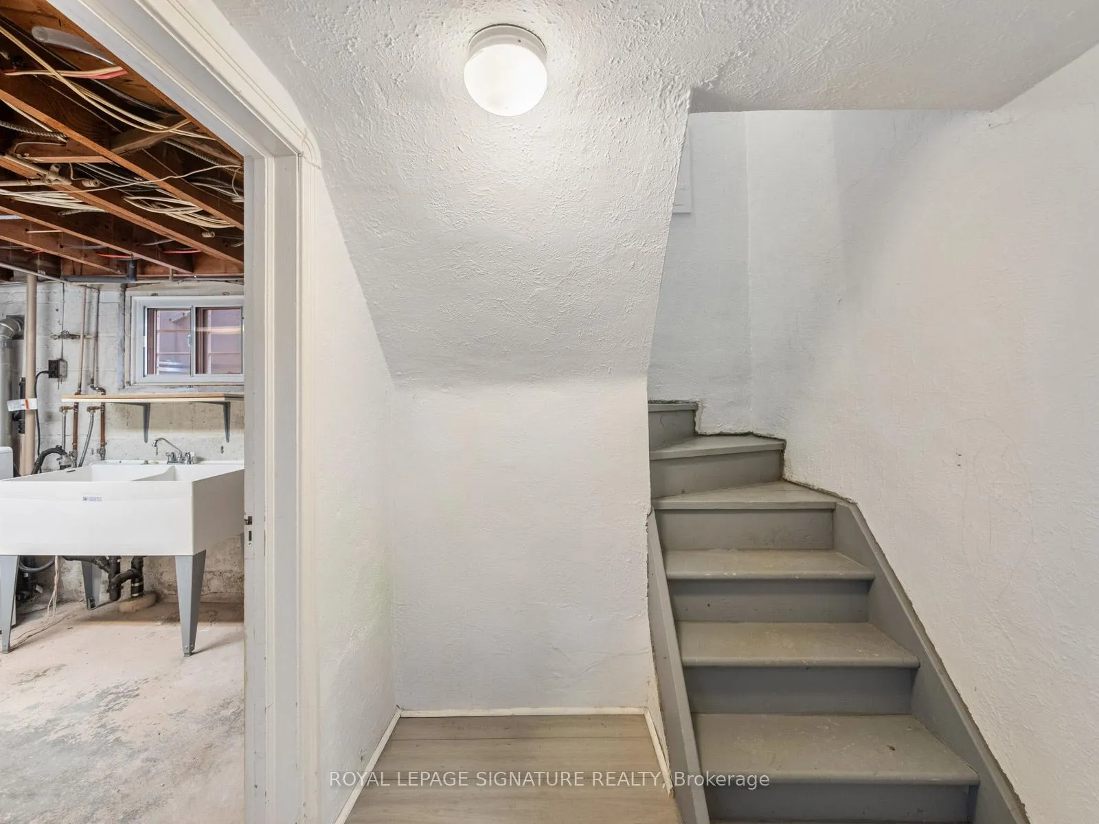 Photo 24 of 32 White Pine Avenue, Toronto, O'Connor-Parkview — HOMEH