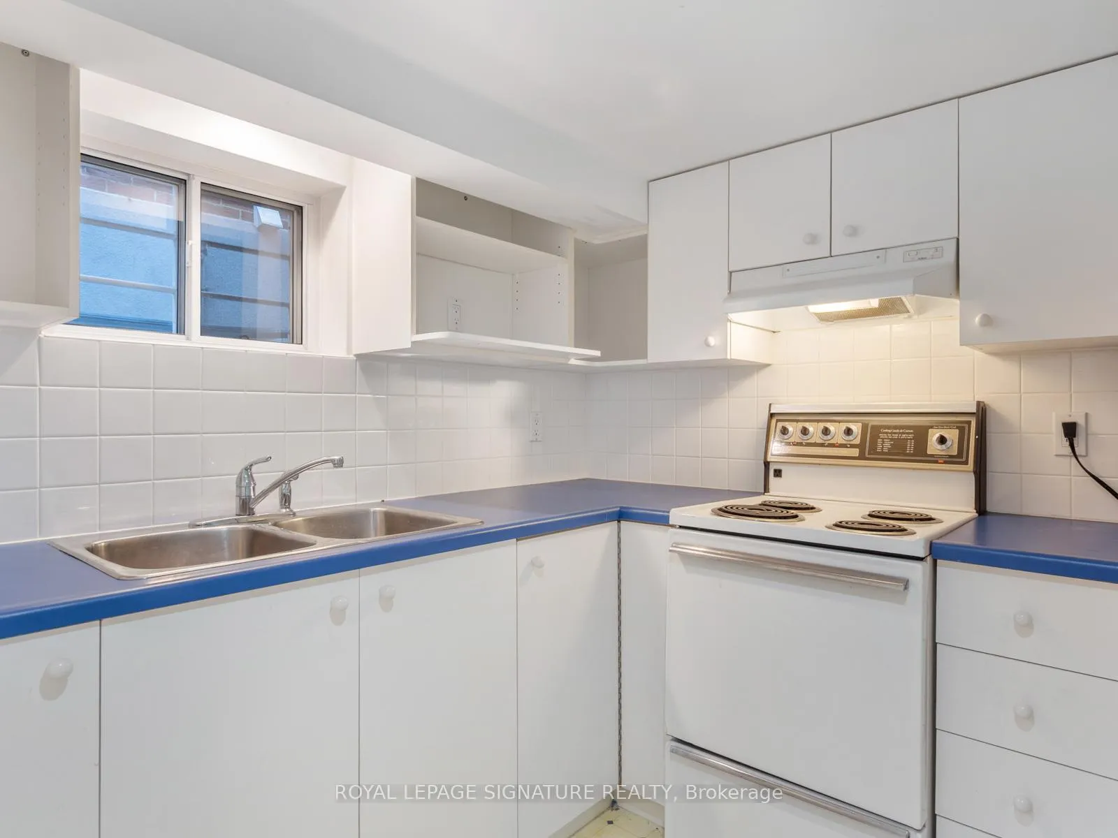Photo 30 of 32 White Pine Avenue, Toronto, O'Connor-Parkview — HOMEH
