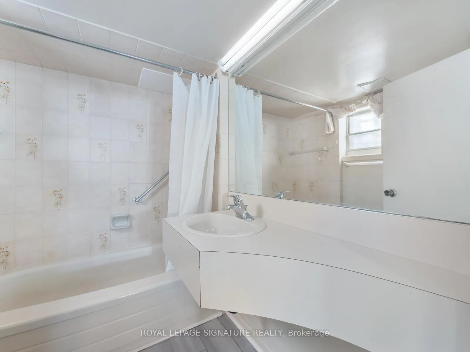 Photo 35 of 32 White Pine Avenue, Toronto, O'Connor-Parkview — HOMEH