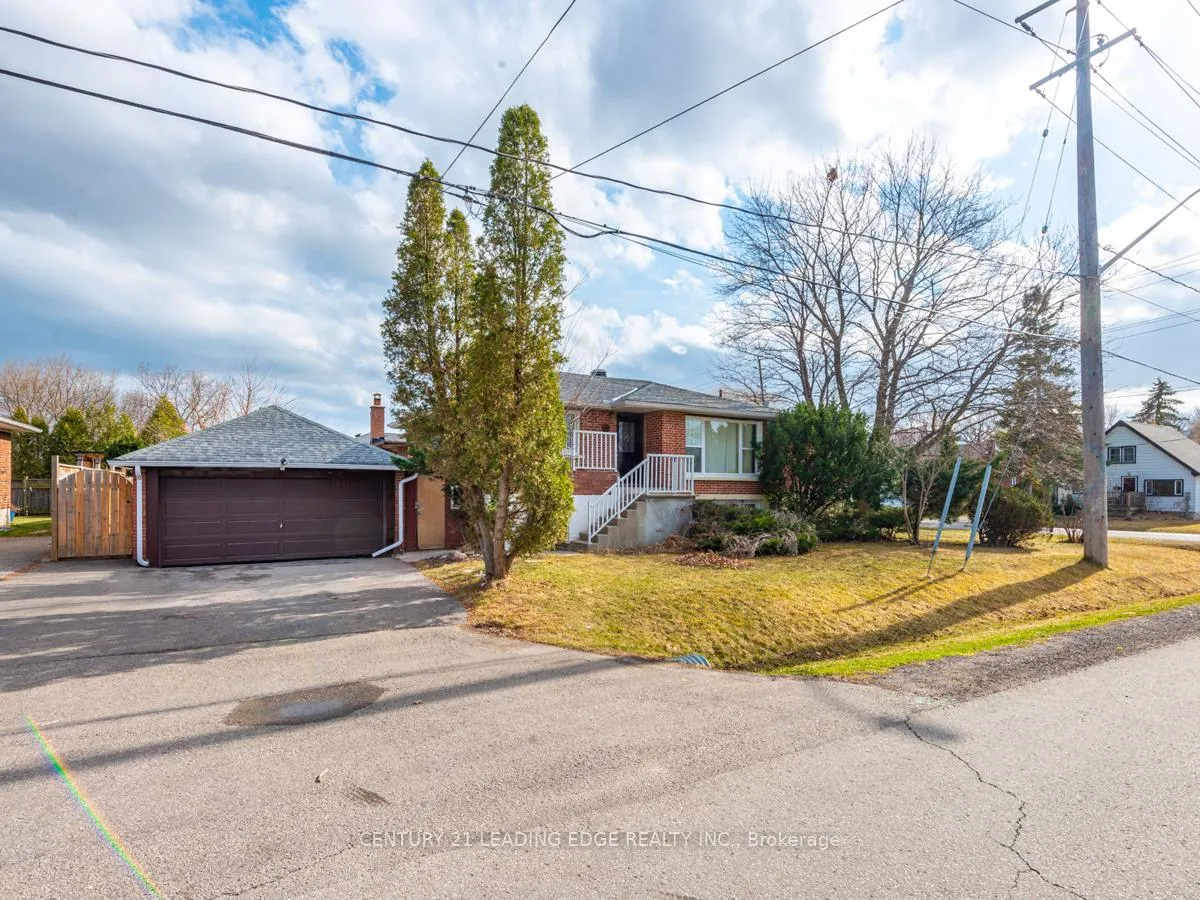 Photo 2 of Unit Lower, 301 Maple Street E, Whitby, Downtown Whitby — HOMEH