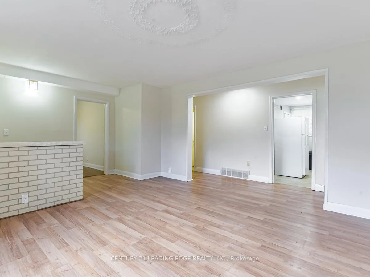 Photo 8 of Unit Lower, 301 Maple Street E, Whitby, Downtown Whitby — HOMEH