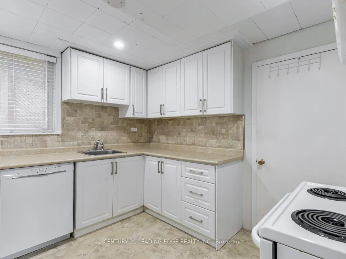 Photo 9 of Unit Lower, 301 Maple Street E, Whitby, Downtown Whitby — HOMEH