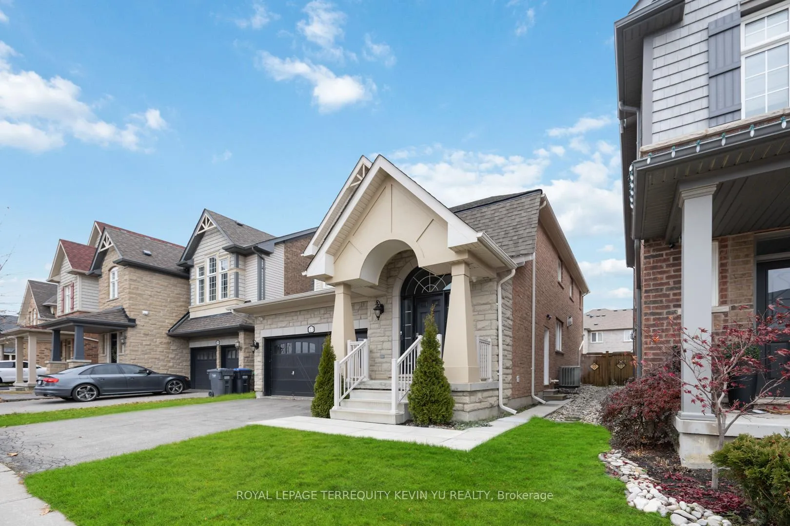 Photo 1 of Unit Bsmt, 27 Learmont Avenue, Caledon, Rural Caledon — HOMEH