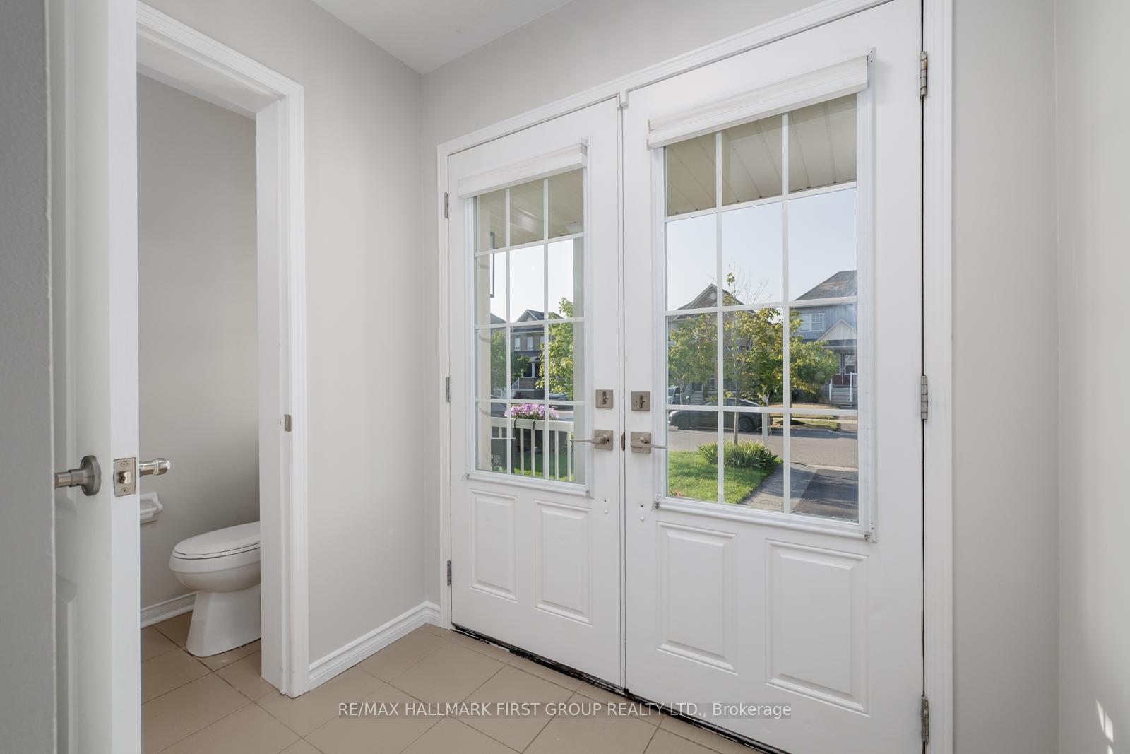 Photo 6 of 23 Sidney Rundle Avenue, Clarington, Bowmanville — HOMEH