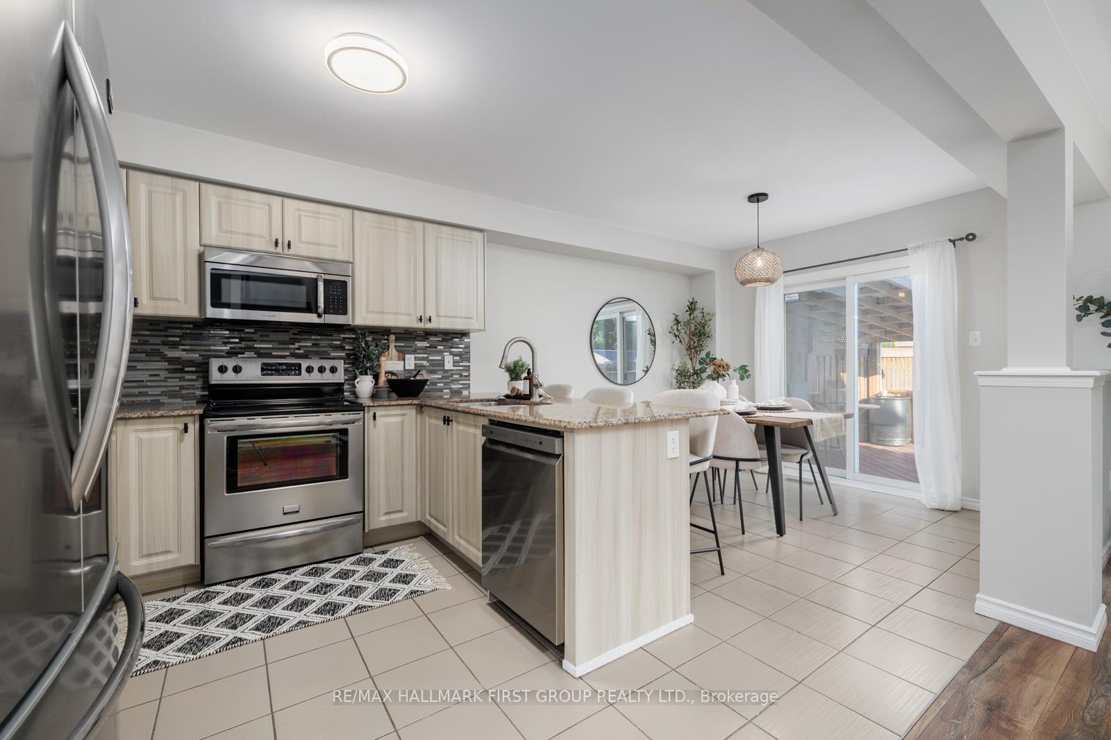 Photo 11 of 23 Sidney Rundle Avenue, Clarington, Bowmanville — HOMEH