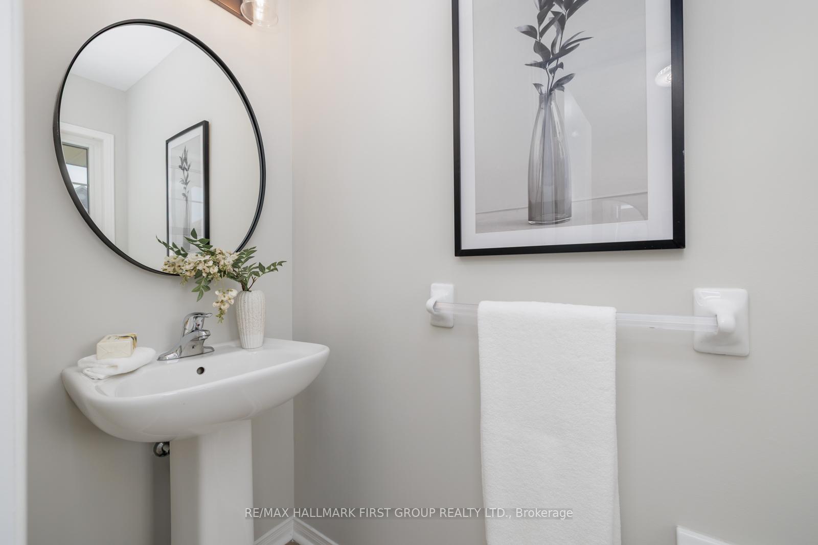 Photo 19 of 23 Sidney Rundle Avenue, Clarington, Bowmanville — HOMEH